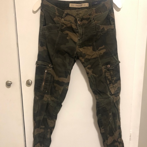 camo cargo skinny jeans
